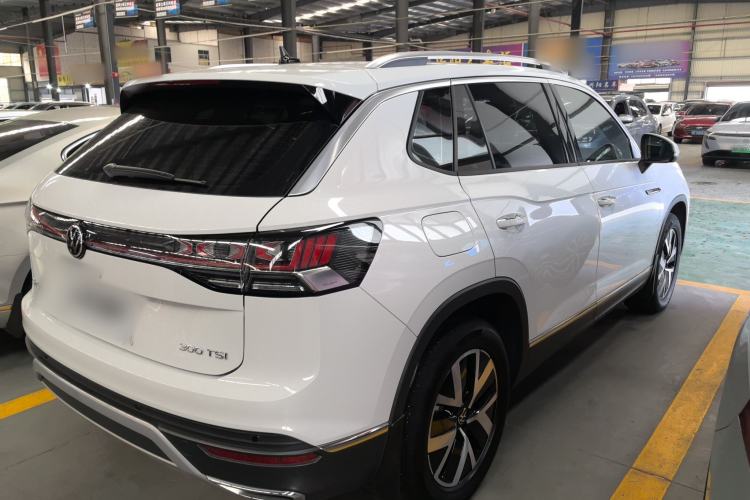 Used Volkswagen Tayron 2024 300TSI Two-Wheel-Drive Luxury Plus Advanced Version Rear Right 45 Deg