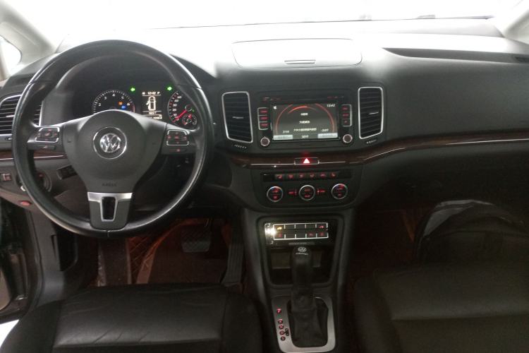 Used Volkswagen Sharan 2014 2.0 TSI Comfort Model