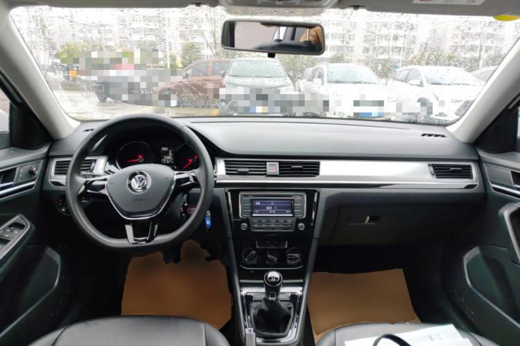 Used Volkswagen Bora 2016 1.6L Manual Comfort Model
