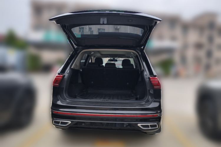 Used Volkswagen Tiguan L 2022 330TSI Automatic Two-Wheel Drive R-Line Enhanced Edition
