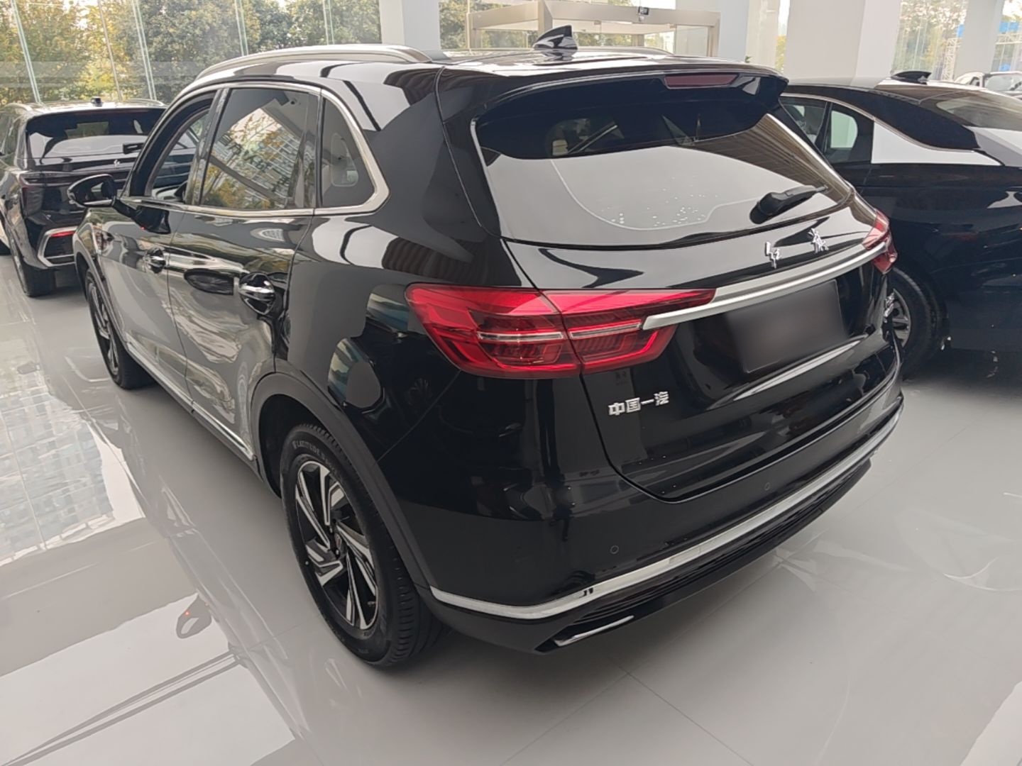 Hongqi HS5 2022 Revised Version 2.0T Smart Connect Flagship Edition — снимка 4