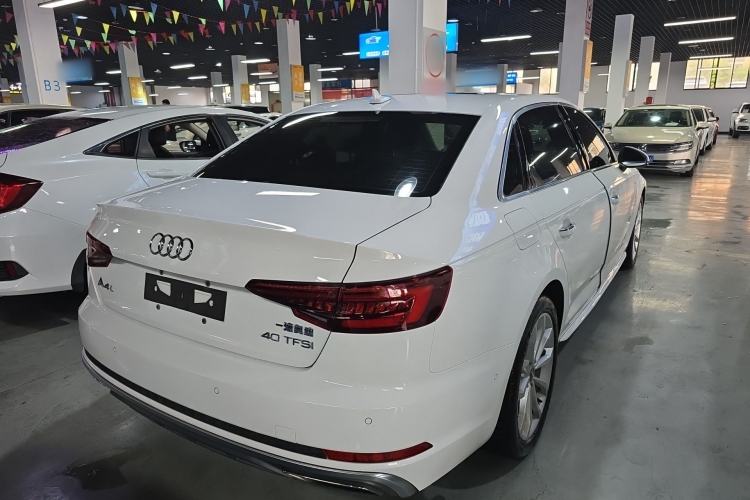 Used Audi A4L 2019 40 TFSI Fashion Edition China VI Emission Standard
