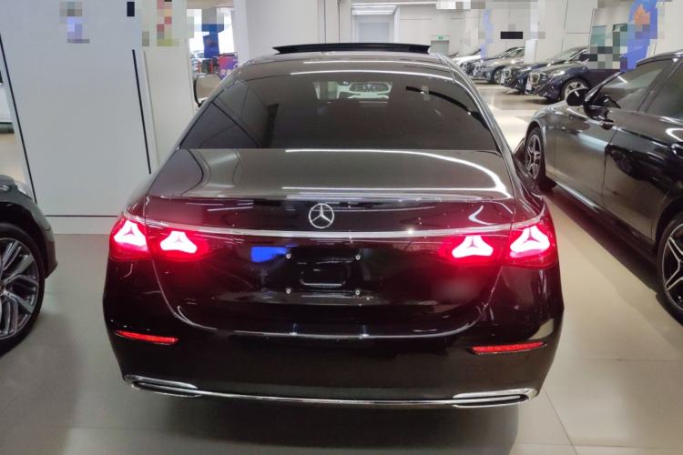 Used Mercedes-Benz E-Class 2024 Facelift E 300 L Luxury Edition