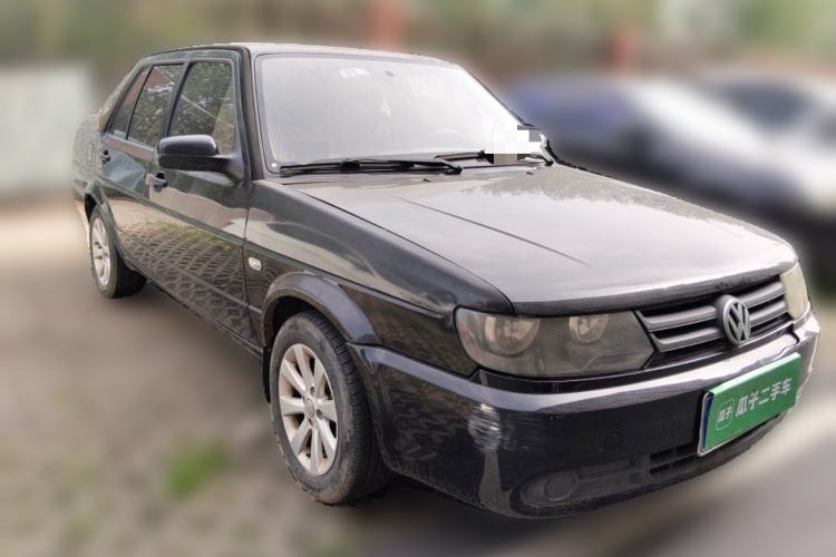 Used Volkswagen Jetta 2010 1.6L Partner Front Right 45 Deg