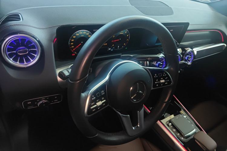 Used Mercedes-Benz GLB 2023 GLB 220 Fashion Model