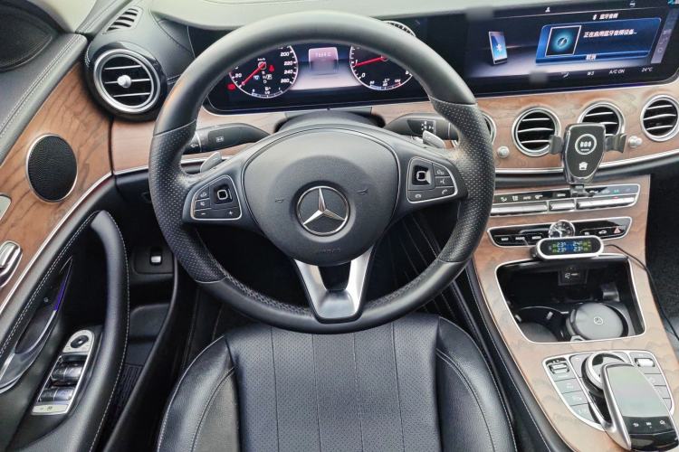 Used Mercedes-Benz E-Class 2018 Facelift E 300 L Luxury Edition Steering Wheel