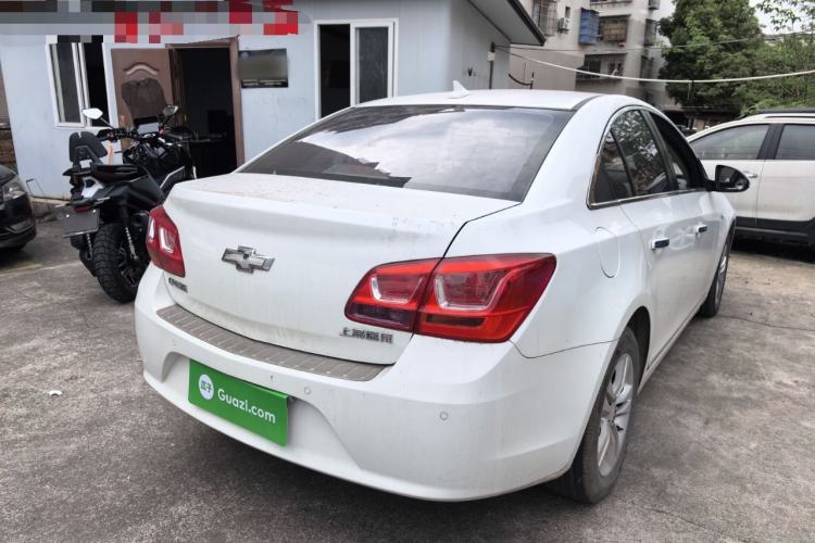 Used Chevrolet Cruze 2015 1.5L Classic SE AT Rear Right 45 Deg