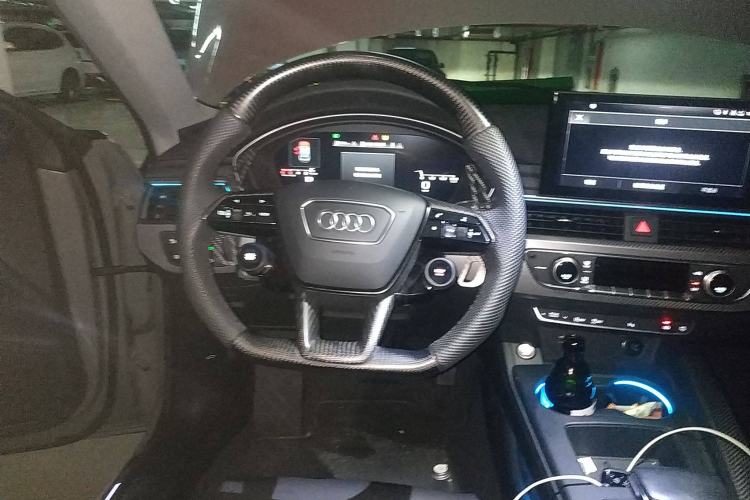 Used Audi A5 2021 Sportback 40 TFSI Stylish and Elegant Model Steering Wheel
