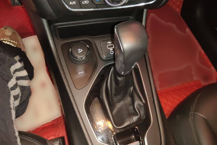 Used Jeep Cherokee 2019 2.0T Four-Wheel Drive Exploration Edition + Autonomous Driving Smart Package China V