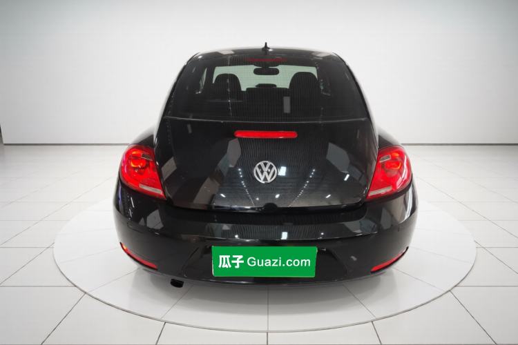 Used Volkswagen Beetle 2015 180TSI model
