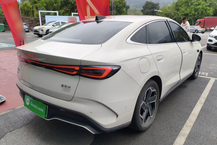 Used BYD Seal 06 New Energy 2025 DM-i Intelligent Drive 120KM Flagship Model Rear Right 45 Deg