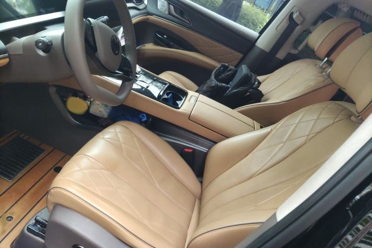 Used Denza D9 2022 DM-i 970 Four-Wheel Drive Flagship Model