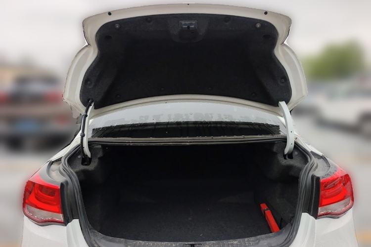 Used Chevrolet Malibu 2017 1.5T Automatic Luxury Edition Trunk