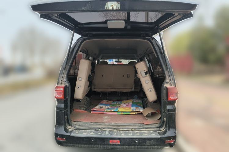 Used FORTHING Lingzhi 2022 M5 1.6L Practical 7-Seater