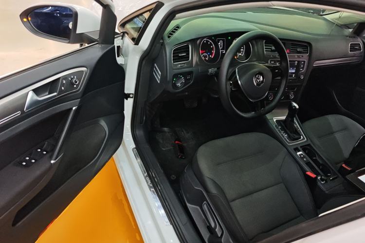 Used Volkswagen Golf 2016 230TSI Automatic Comfort Version