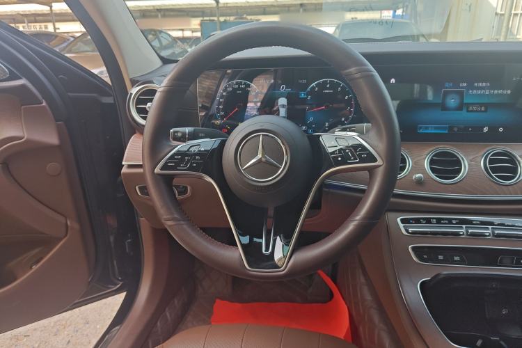 Used Mercedes-Benz E-Class 2021 Restyled E 300 L Luxury Edition Steering Wheel