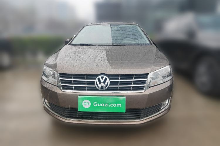 Used Volkswagen Gran Lavida 2013 1.6L Automatic Comfort Model
