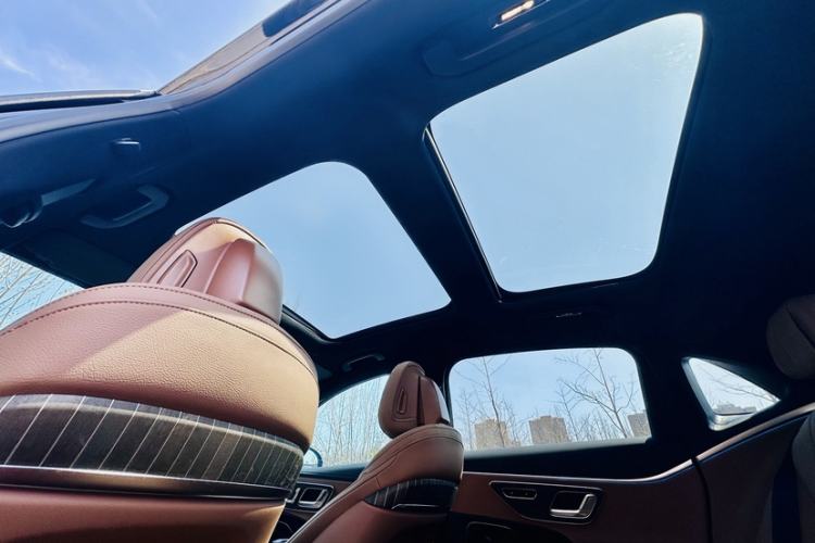 Used Mercedes-Benz E-Class 2025 E 300 L Stylish Model Interior 9