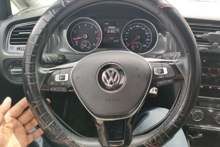 Used Volkswagen Golf 2019 1.8TSI Travel Edition Steering Wheel