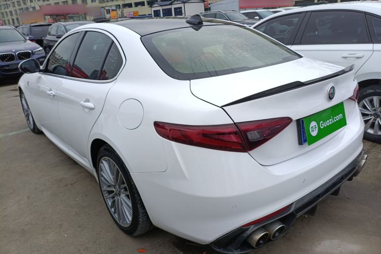 Used Alfa Romeo Giulia 2017 2.0T 280HP Luxury Edition