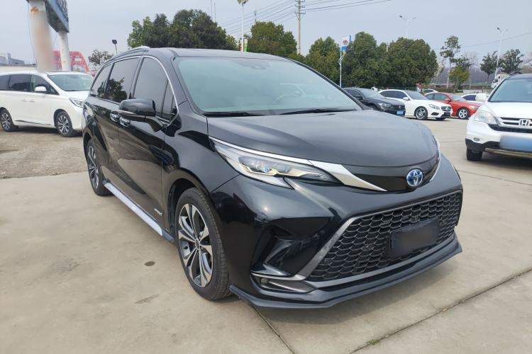 Used Toyota Granvia 2023 2.5L Hybrid Flagship VIP Edition