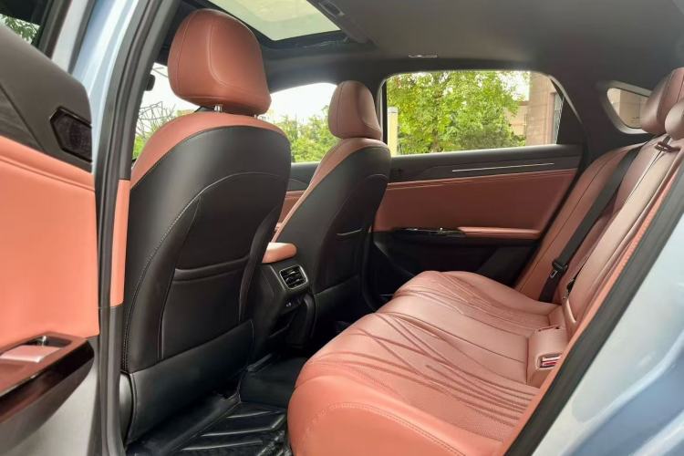 Used Geely Galaxy L6 2025 EM-i 140km Starship Edition
