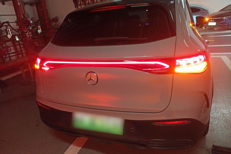 Used Mercedes-Benz EQE SUV 2024 500 4MATIC Flagship Edition Rear