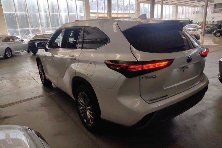 Used Toyota Highlander 2023 2.5L Smart Electric Hybrid Dual-Engine Four-Wheel Drive Prestige Version – 7 Seats