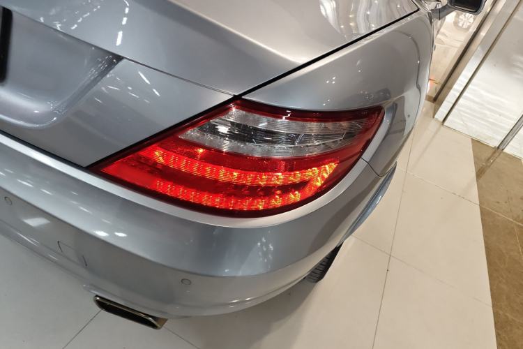 Used Mercedes-Benz SLK-Class 2011 SLK 200 Fashion Model
