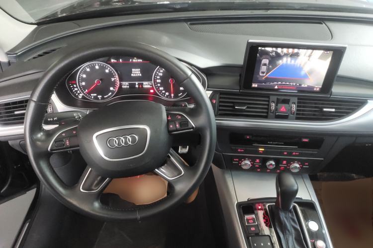 Used Audi A6L 2018 30th Anniversary Edition 35 TFSI Fashion Model Center Console