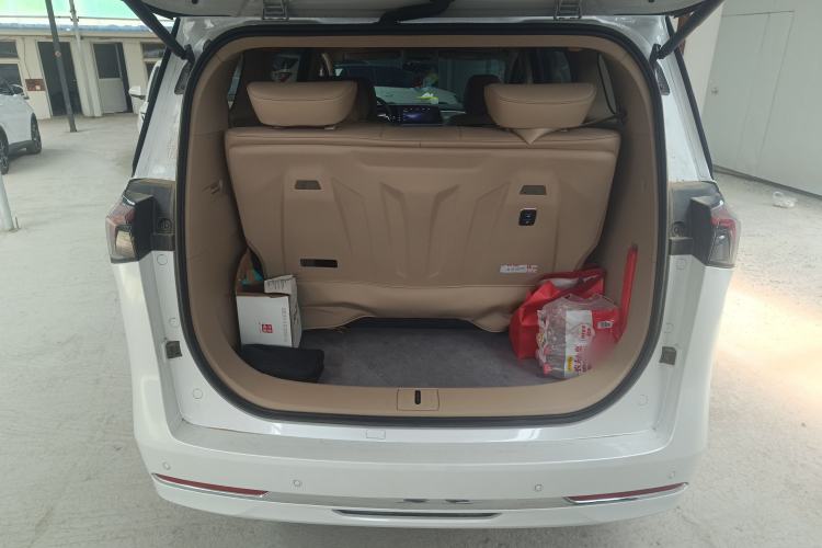 Used Buick GL8 2025 Model Land Cruiser Business Class Comfort DG Edition