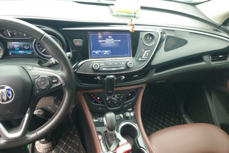 Used Buick Envision 2018 20T Two-Wheel Drive Luxury Model Center Console