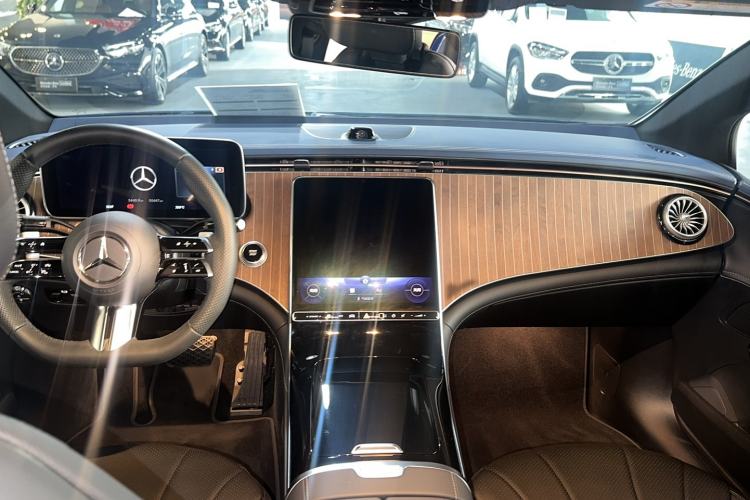 Used Mercedes-Benz EQE 2022 350 Luxury Edition