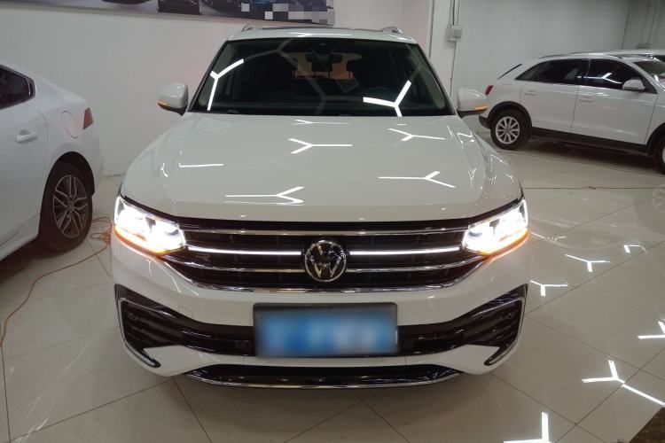 Used Volkswagen Tiguan L 2023 330TSI Automatic Two-Wheel Drive R-Line Flagship Edition Front