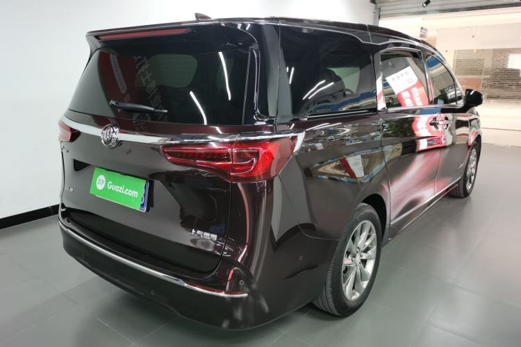 Used Buick GL8 2022 Avenir Aivia 7-Seater Deluxe Edition