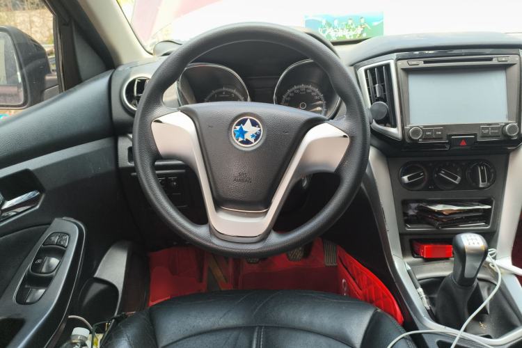 Used Venucia T70 2015 1.6L Manual Ruixing Edition Steering Wheel