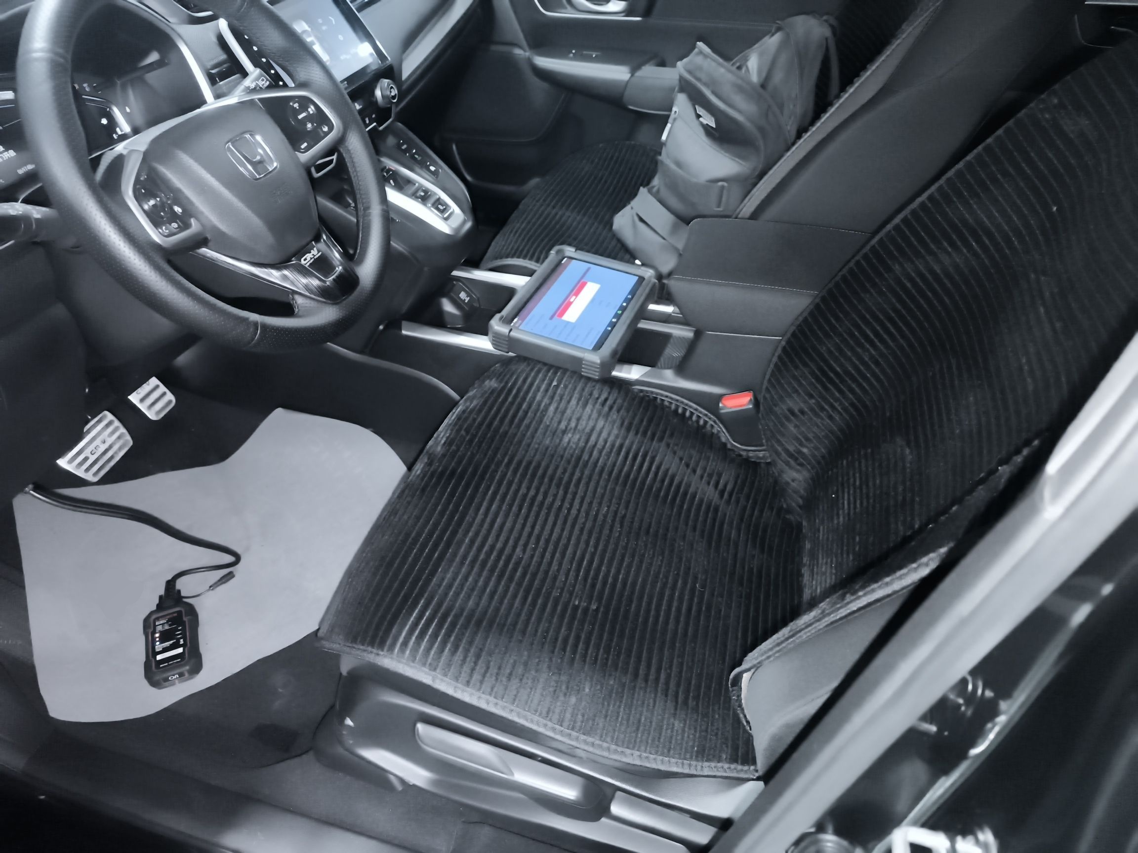 Переднее сиденье в автомобиле