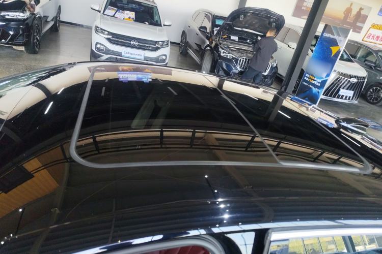 Used Hongqi H5 2023 1.5T DCT Smart Connect Flagship Edition Roof