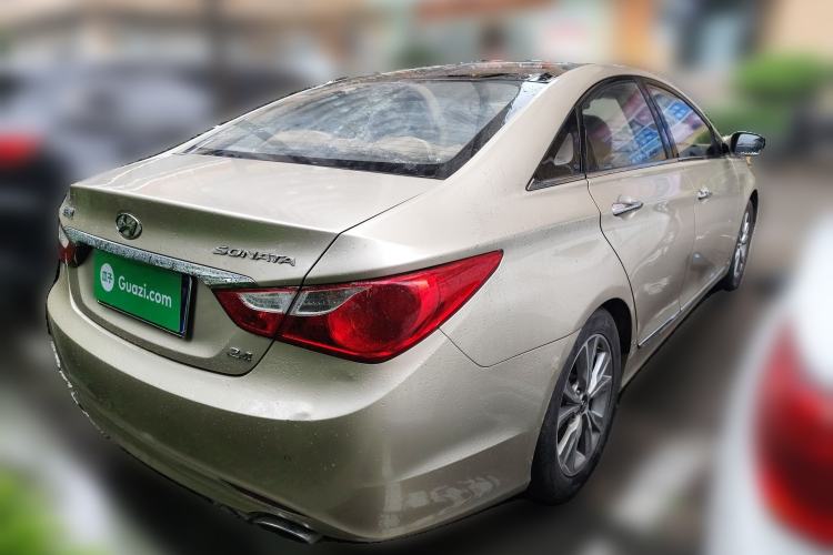 Used Hyundai Sonata 2013 2.4L Automatic Leading Edition China IV Standard Rear Right 45 Deg