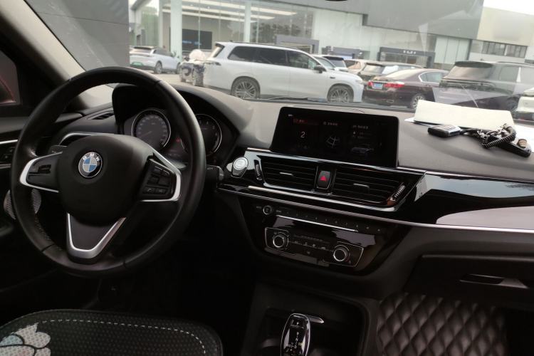 Used BMW 1 Series 2021 120i M Sport Edition Center Console