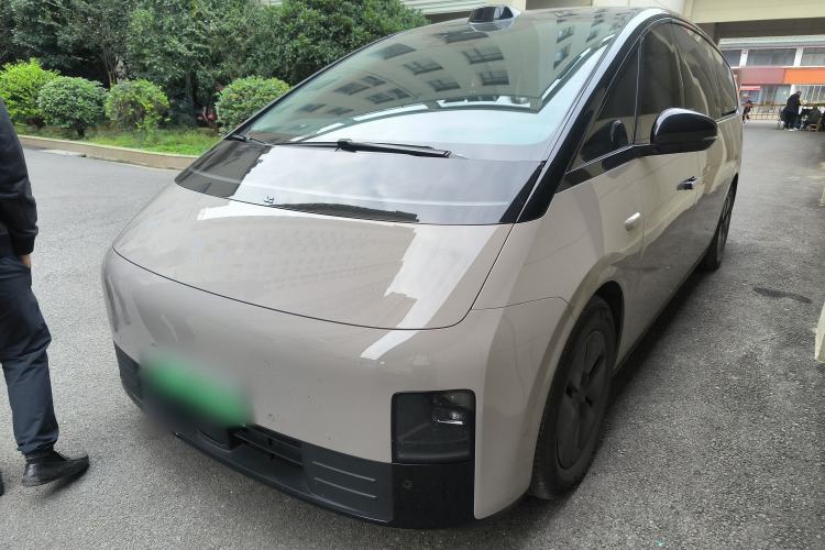 Used Li Auto MEGA 2024 Ultra Model