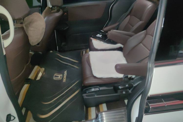 Used Honda Elysion 2016 2.4L Classic Edition
