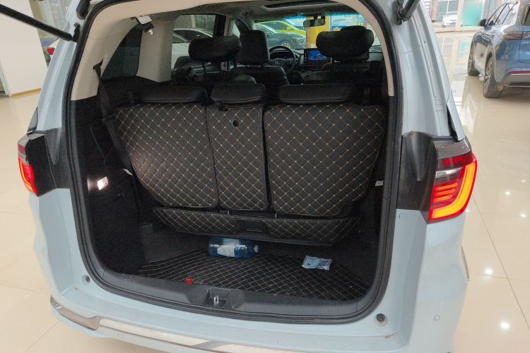 Used Honda Elysion 2024 2.0L eHEV Classic Edition
