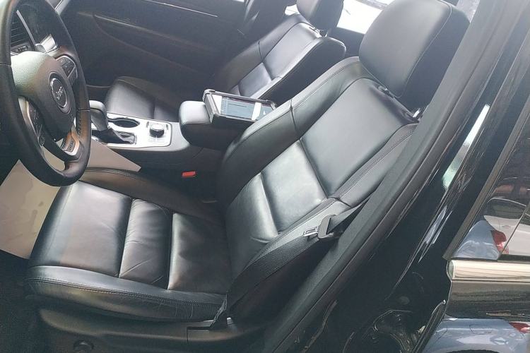 Used Jeep Grand Cherokee 2017 3.6L Elite Navigation Edition