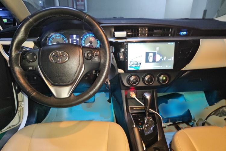 Used Toyota Levin 2014 1.8 GS CVT Elite Edition Center Console