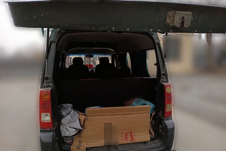 Used Dongfeng Xiaokang V27 2011 1.3L Standard Version BG13-20 Trunk