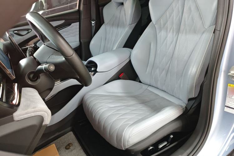 Used BYD Seal 2022 700 km Long-Range Rear-Wheel-Drive Version