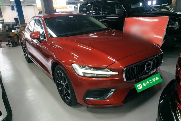 Used Volvo S60 2021 T4 Zhiyi Luxury Edition
