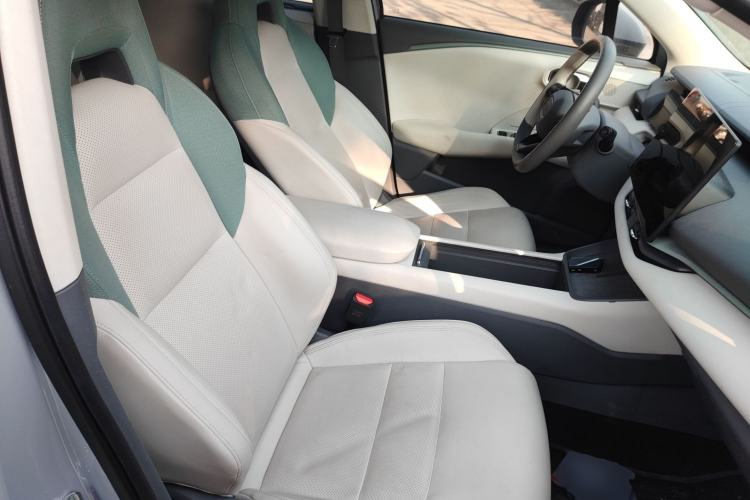 Used Lynk & Co 06 EM-P 2023 EM-P 126 Long-Range Pro
