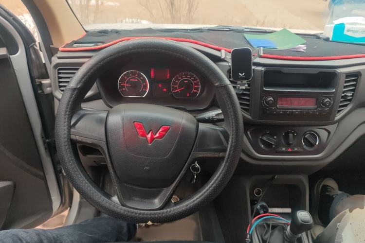 Used Wuling Hongguang V 2022 1.5L Jingqu Edition Electric-Assist LAR